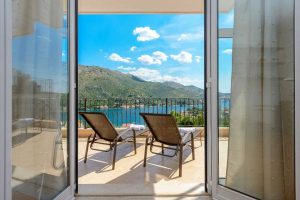 Private Dubrovnik Riviera Villa with private pool and sea view
