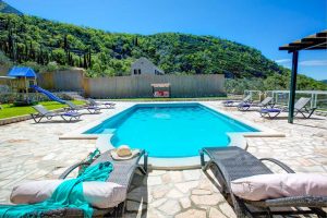 Family Villa near Dubrovnik with pool and jacuzzi